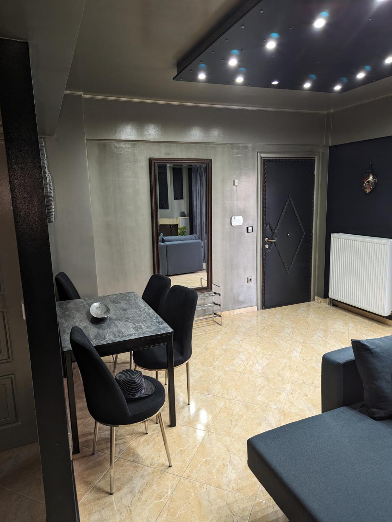 Modern Quiet Luxury Apartment Patra Экстерьер фото